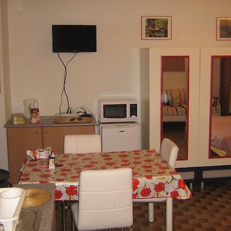 Flat In Milan 3 Apartamento Quarto foto